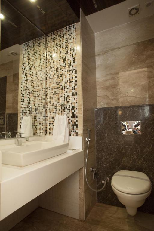 Hotel Delhi 55 -City Center New Delhi Bagian luar foto