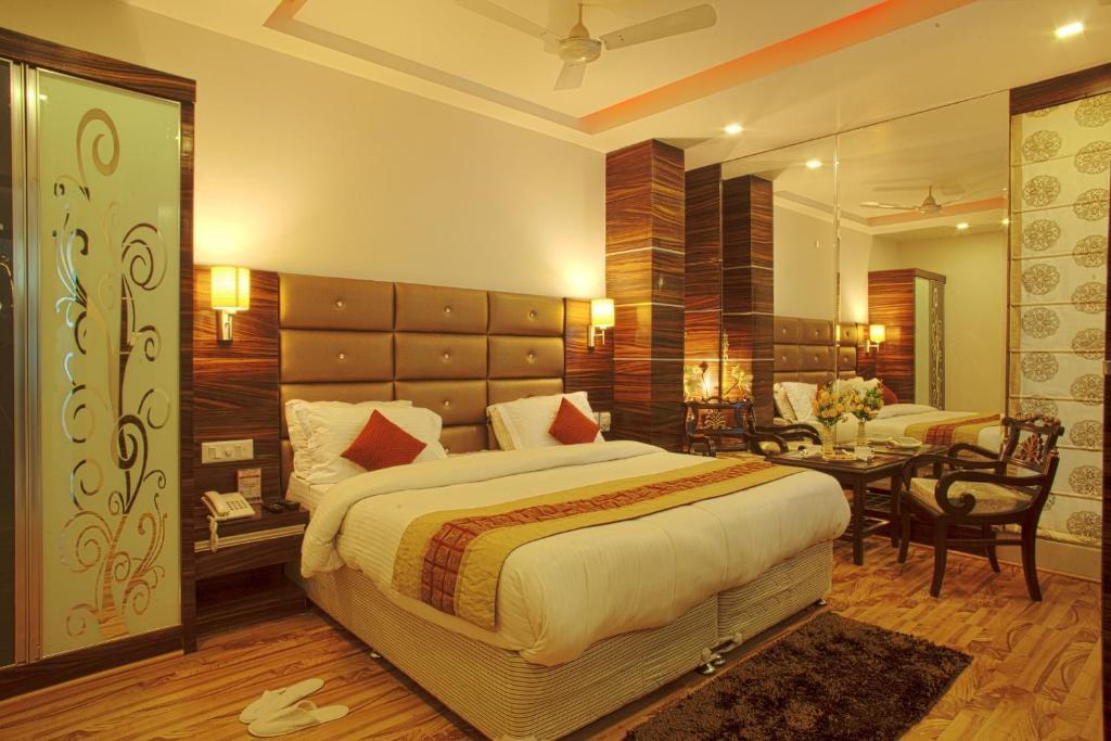 Hotel Delhi 55 -City Center New Delhi Ruang foto